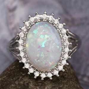 New Opal Diamond 925 Sterling Silver Ring, a very beautiful ring, a shiny ring.